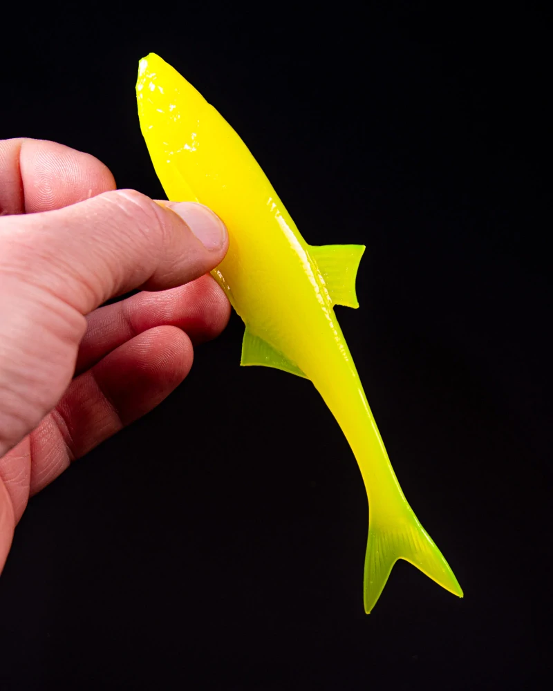 Angry Lures Bleak F-Tail 15cm YUV