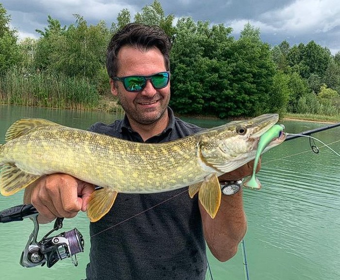 Revolution Tackle Dag Shad 16cm Black Piggy