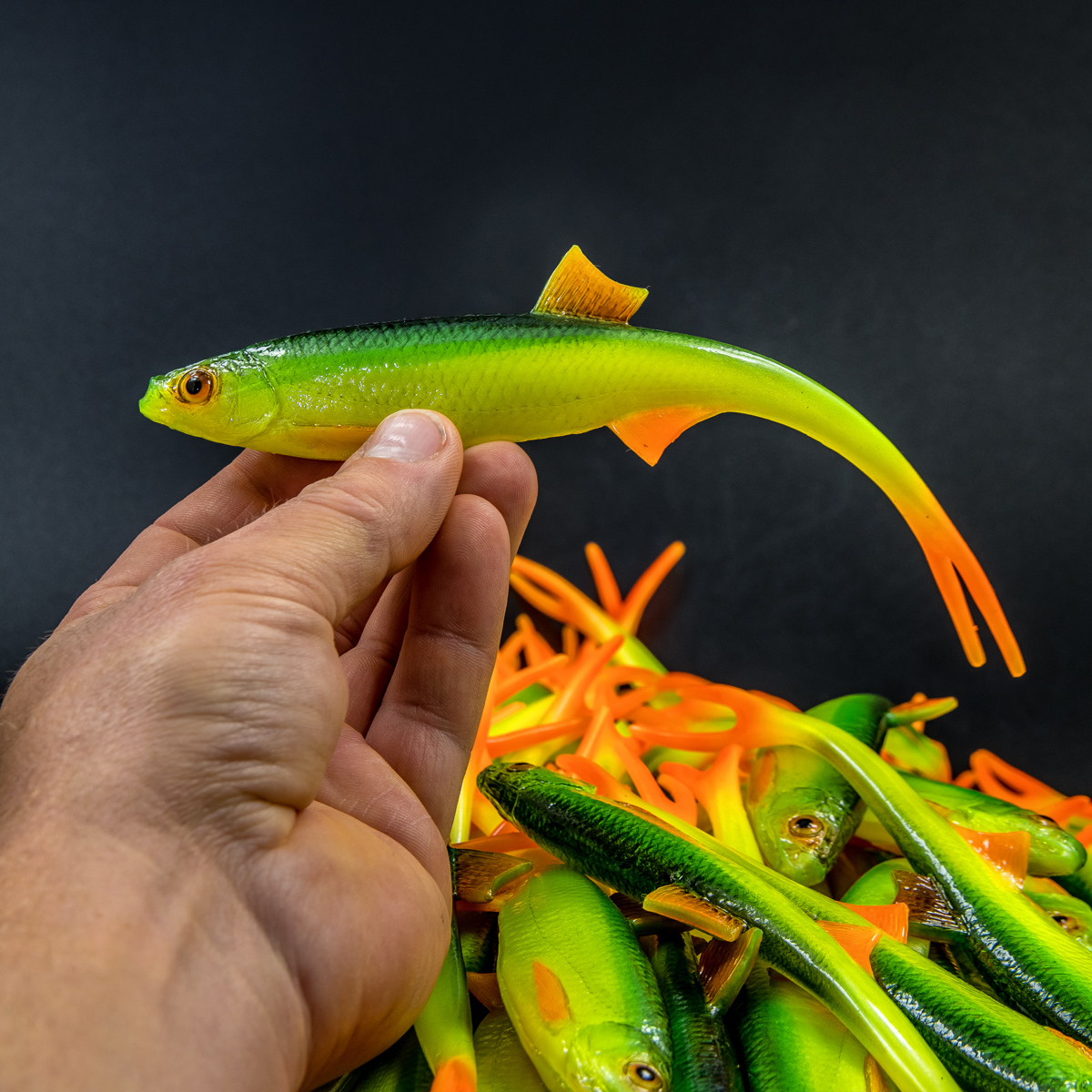 Angry Lures Bleak V-Tail 20cm GYO