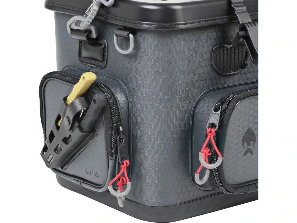 Westin W4 Safeguard Tackle Bag M