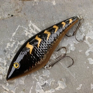 Bonito Krap 13cm Jerk Black Tiger Potápivý